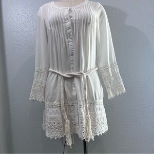 Monoreno Boho Crochet Trim Tunic with Tassel Belt - white Sz Small